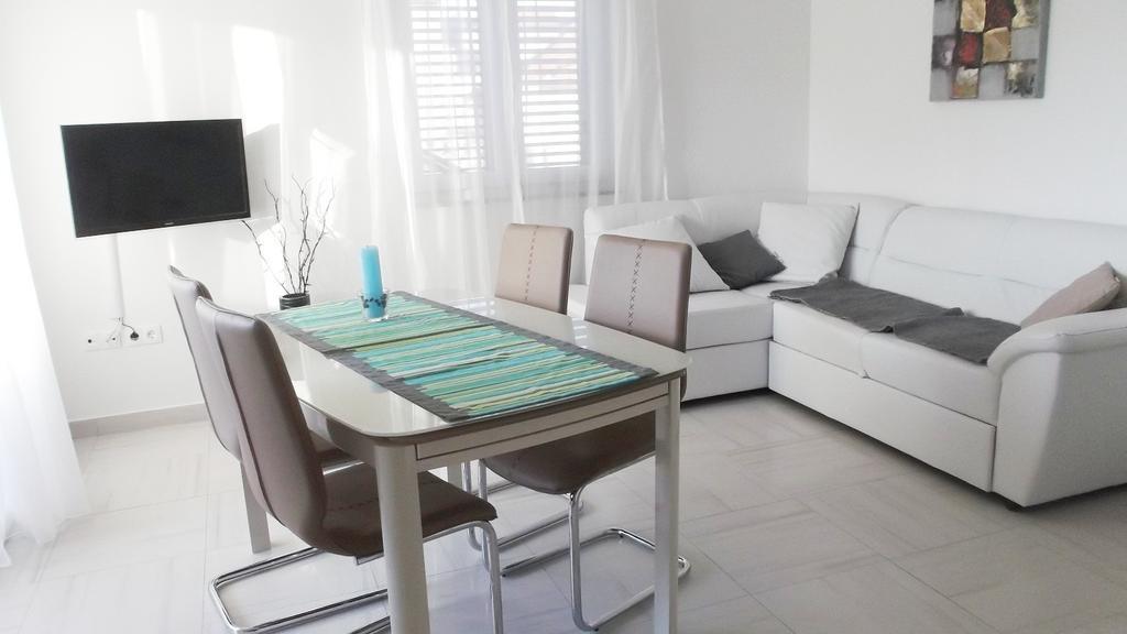 Apartments Horvat ヴォディツェ 部屋 写真